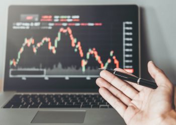 Kesan Prestasi Semasa Dan Kenaikan Harga Saham