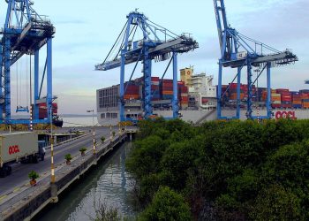 Indeks Nilai Seunit Eksport Naik 1.3 Peratus, Import Susut 0.5% Pada Januari