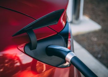 Kerajaan Sasar 10,000 Stesen Pengecas EV di Malaysia Menjelang 2025