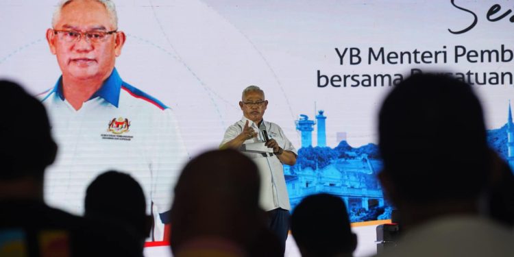 KUSKOP Peruntuk RM50 Juta Kepada Usahawan Dalam Talian Pada 2023