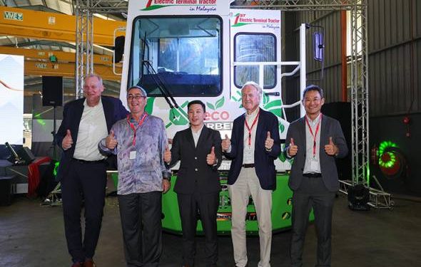 TTM Lancar Traktor Terminal Elektrik Berkuasa Bateri Penuh Pertama Di Malaysia